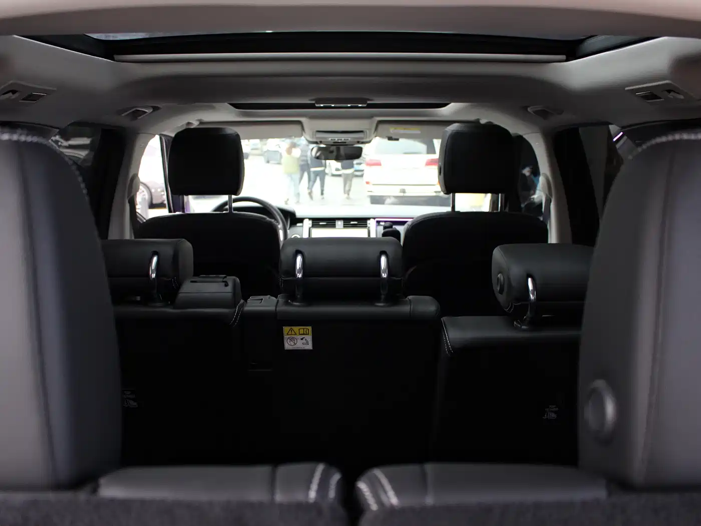 Land Rover Discovery 2024 Model 360PS S фото 16
