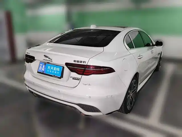 Jaguar XEL 2020 2.0T 200PS R-DYNAMIC S Progressive Sport Edition — фото 2