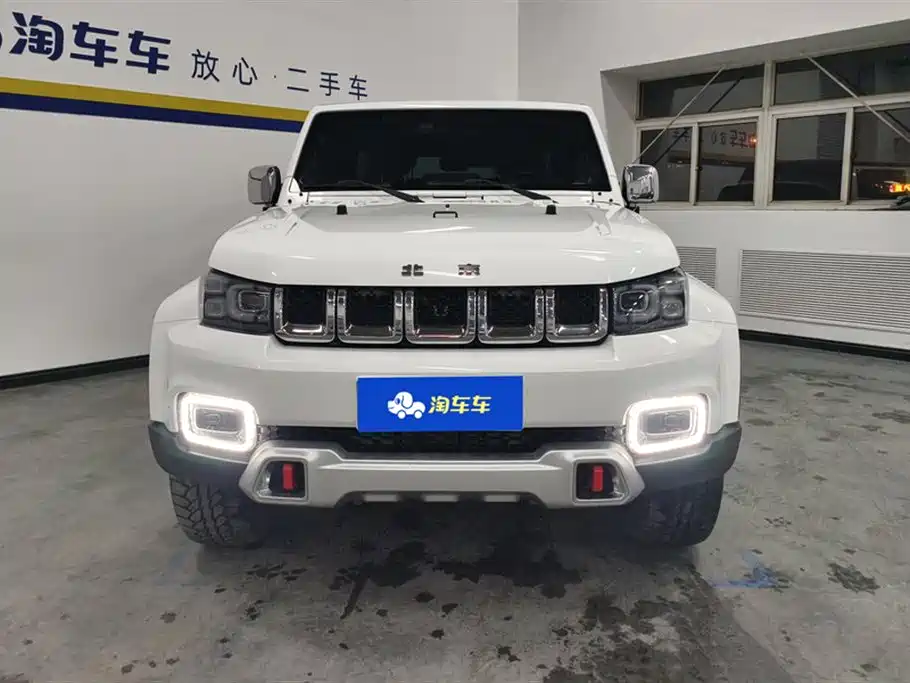 BAIC ORV Beijing Offroad BJ40 2019 PLUS 2.3T Automatic 4WD Luxury Edition China VI фото 2