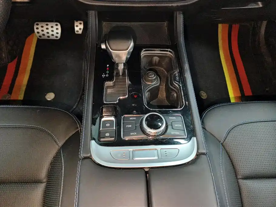 BAIC ORV Beijing Offroad BJ40 2019 PLUS 2.3T Automatic 4WD Luxury Edition China VI фото 16
