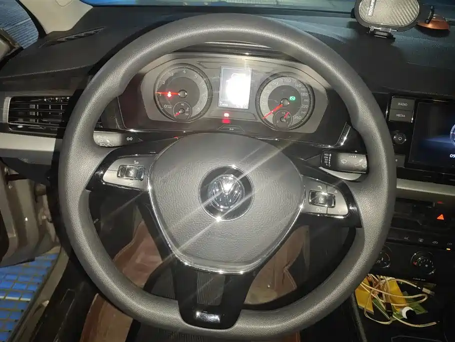 Volkswagen Lavida 2019 1.5L Automatic Comfort Edition China VI фото 15