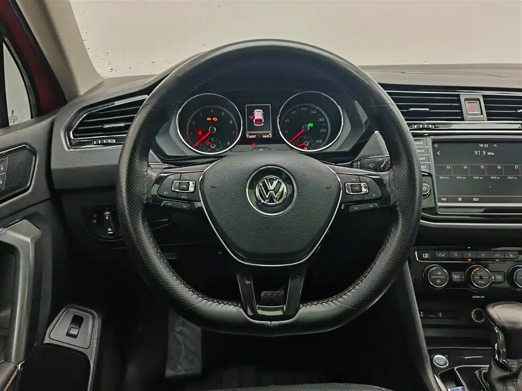 Volkswagen Tiguan L 2018 330TSI Automatic 2WD Flagship Edition фото 11