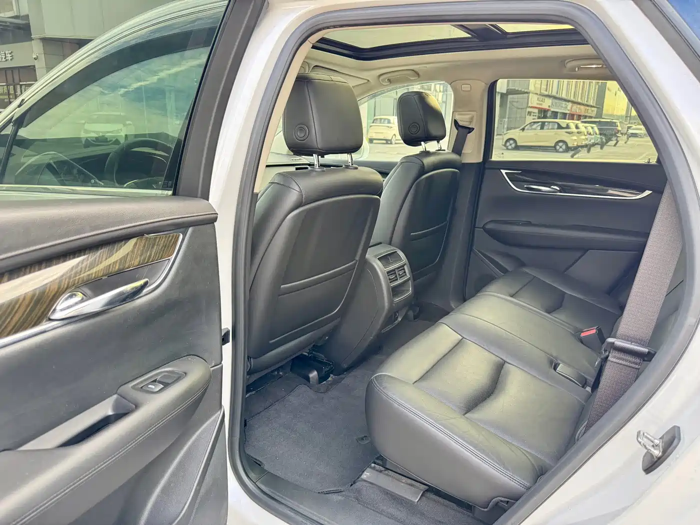Cadillac XT5 2017 2016 25T Luxury Model