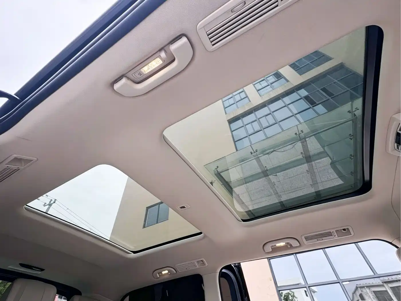MERCEDES-BENZ V-CLASS