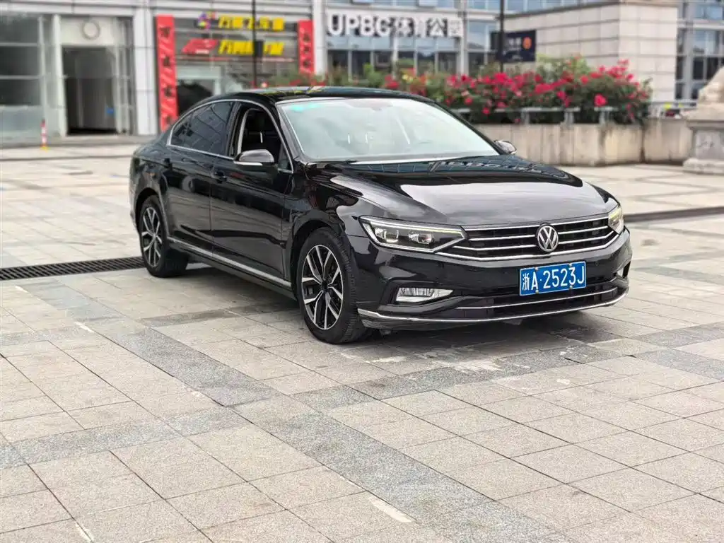 Volkswagen Magotan 2020 330TSI DSG Leading фото 3