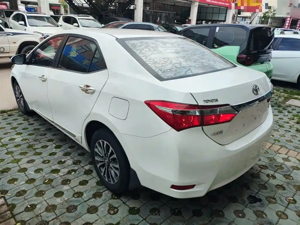 Toyota Corolla 2017 Facelift 1.2T S-CVT GL-i фото 5