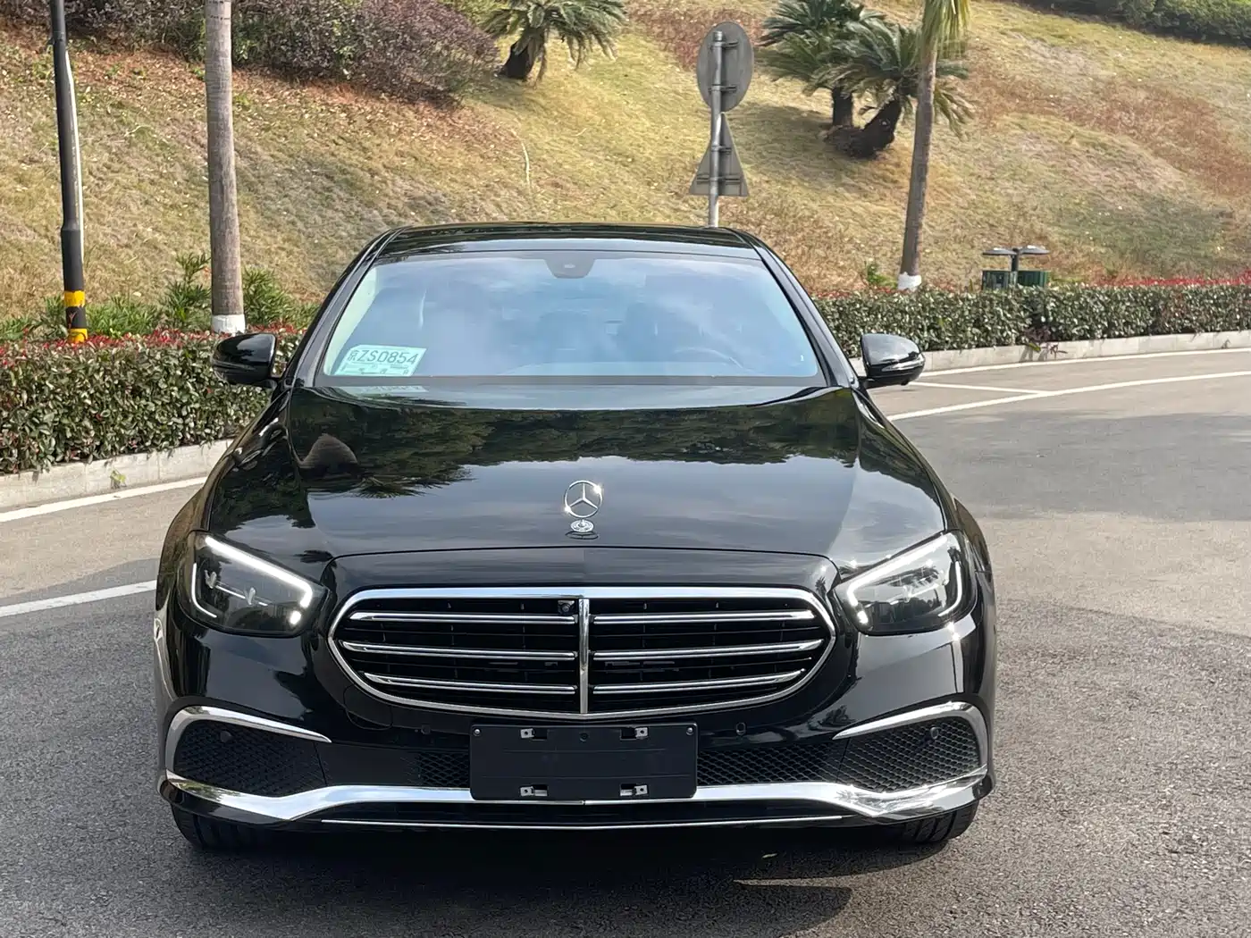 Mercedes-Benz E-Class 2023 E 300 L Luxury фото 2