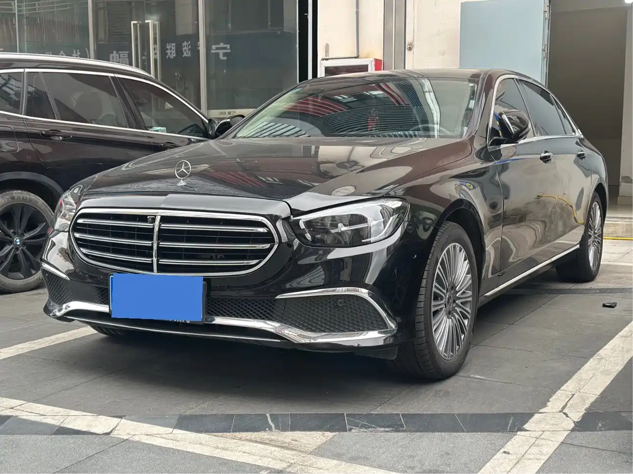 Mercedes-Benz E-Class 2023 E 300 L Fashion