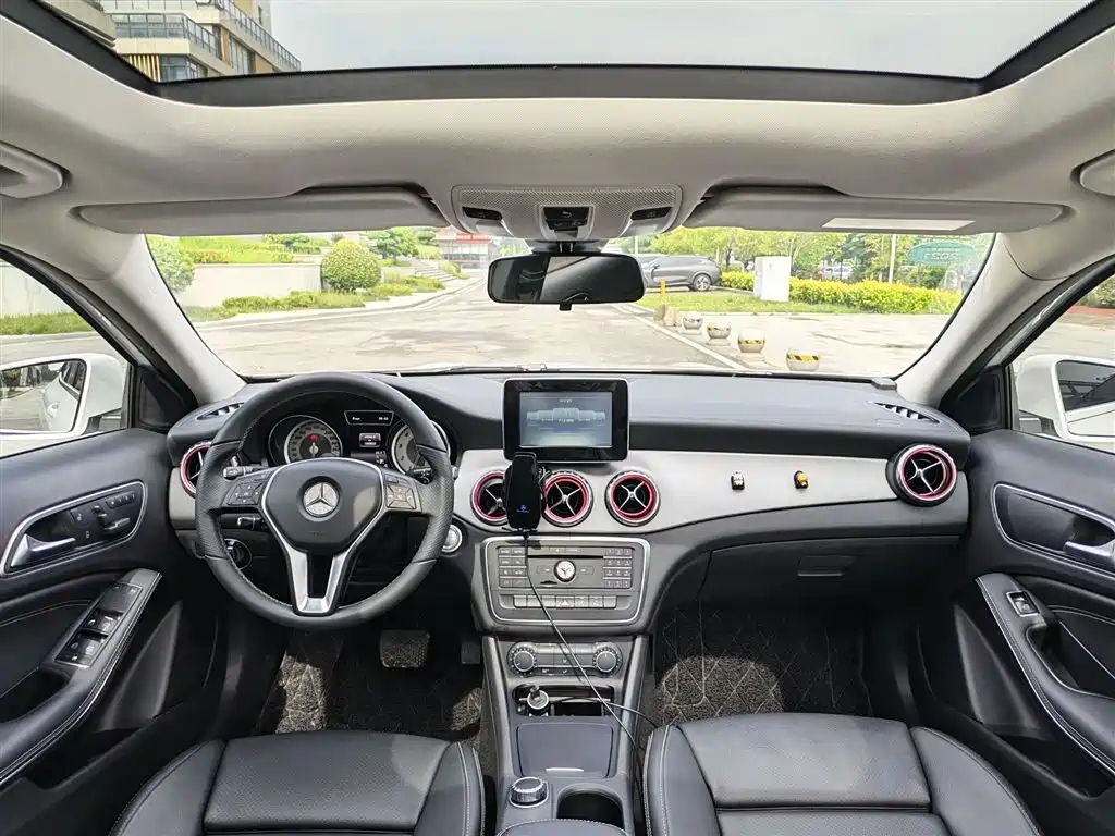 Mercedes-Benz GLA 2016 GLA 200 Fashion фото 16