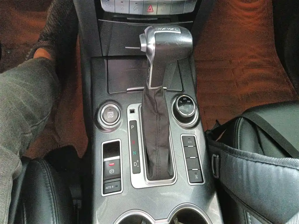 Haval H9 2016 2.0T 4WD Luxury 7-seater фото 10