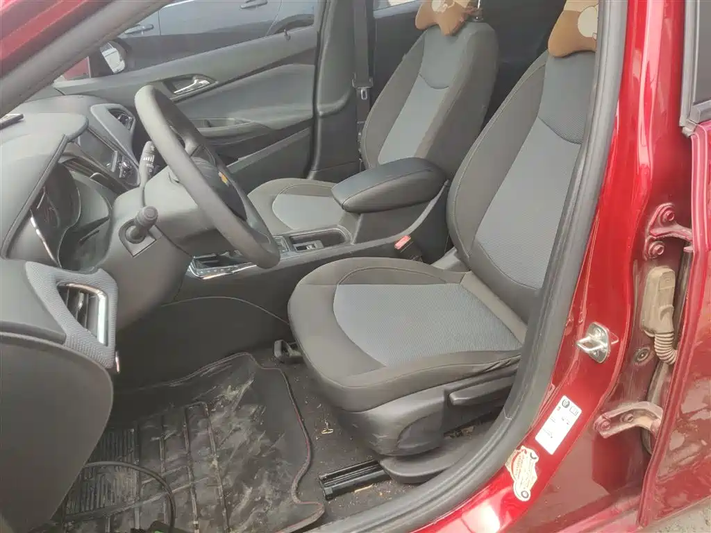 Chevrolet Cruze 2018 320 Automatic Pioneer Sunroof Edition фото 15