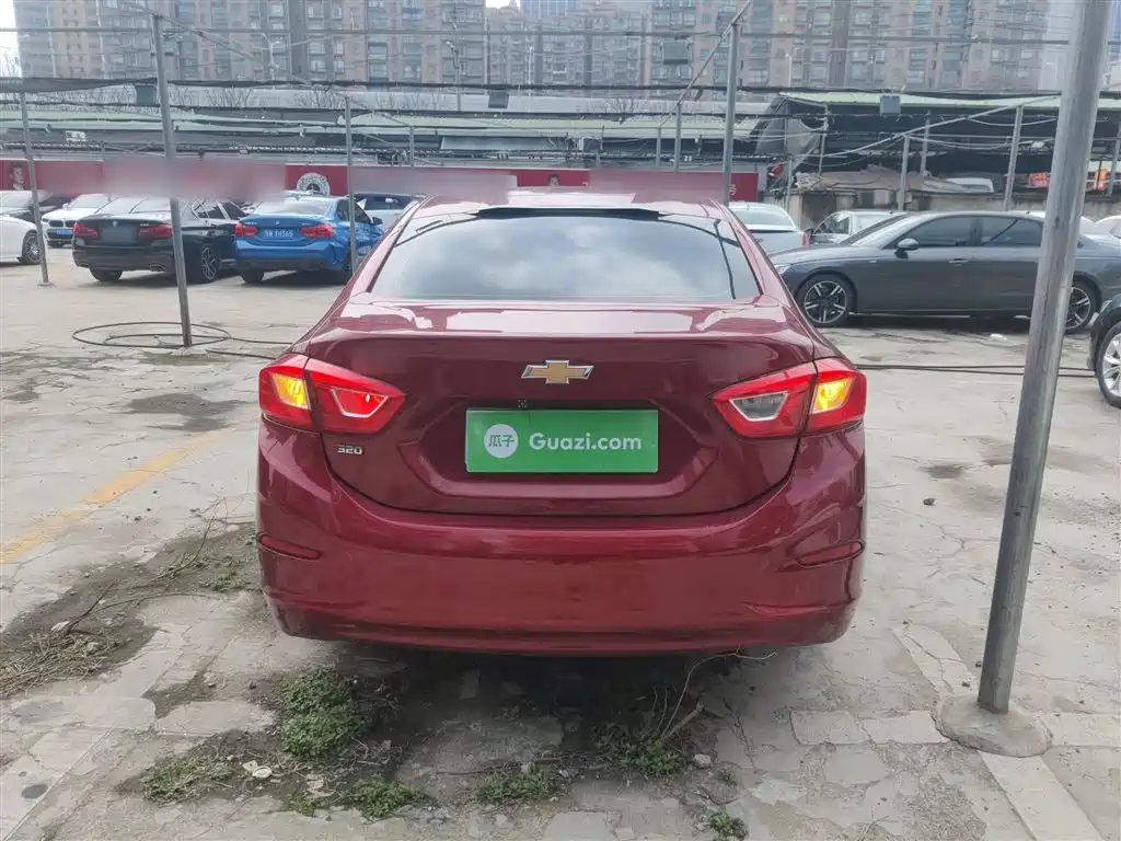 Chevrolet Cruze 2018 320 Automatic Pioneer Sunroof Edition фото 6