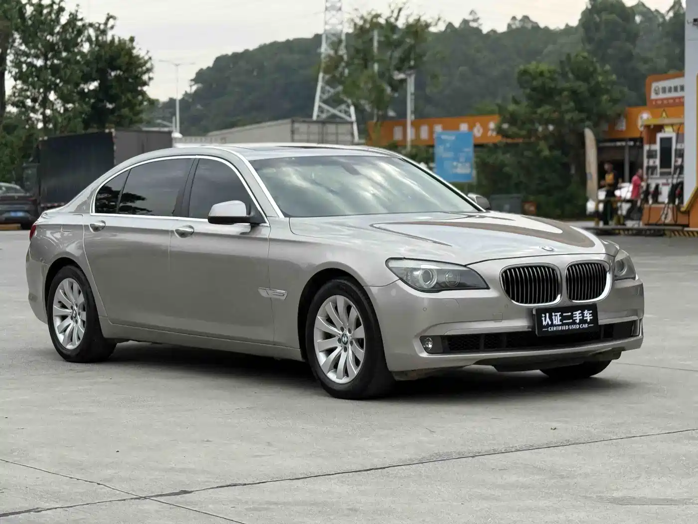BMW 7 Series 2009 Model 740Li Leading Edition фото 19