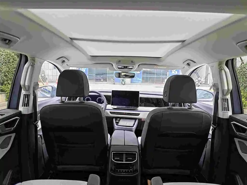 Volkswagen Talagon 2025 450TSI R-Line 6-Seater фото 7
