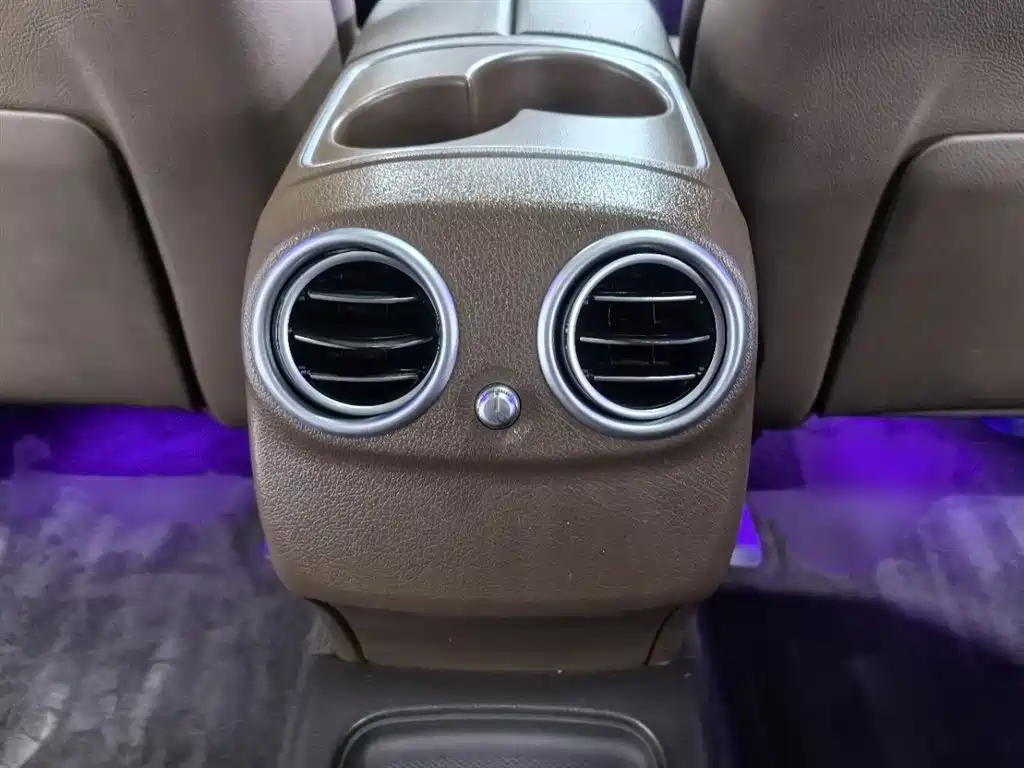 Mercedes-Benz E-Class 2019 E 300 L Luxury фото 12