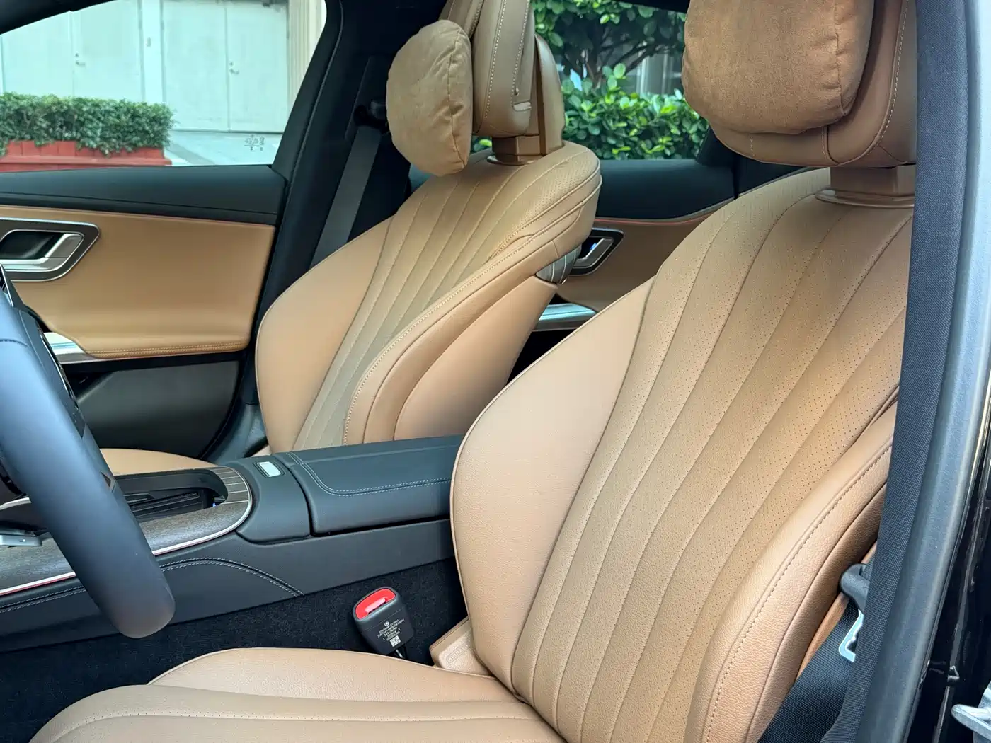 Mercedes-Benz E-Class 2024 E 300 L Fashion фото 9