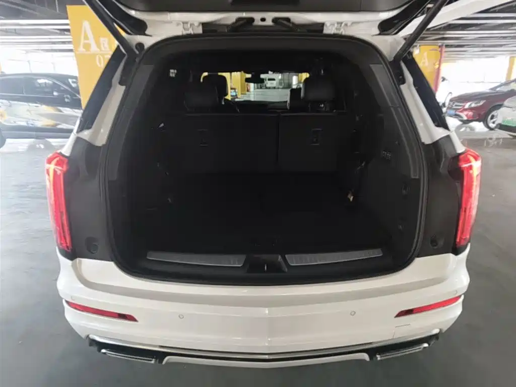 Cadillac XT6 2022 2.0T 7-Seater 2WD Luxury Edition фото 19