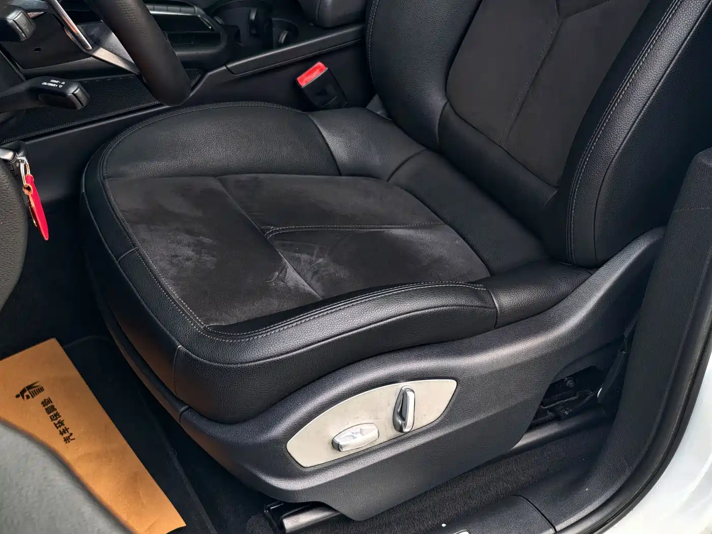 Porsche Macan 2016 Macan 2.0T фото 12