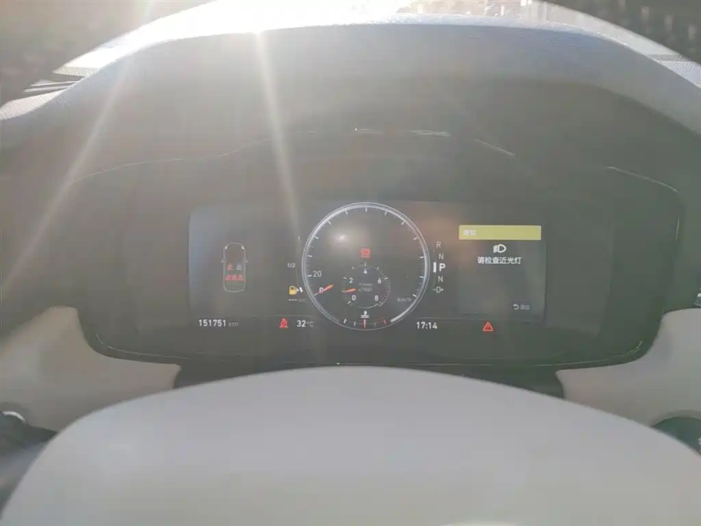 Lynk & Co 02 2018 1.5T DCT 2WD Power Pro Edition China V фото 8