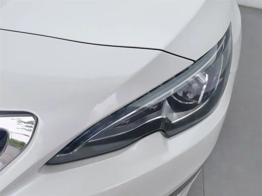 Peugeot 408 2014 1.6T Automatic Supreme Edition фото 7