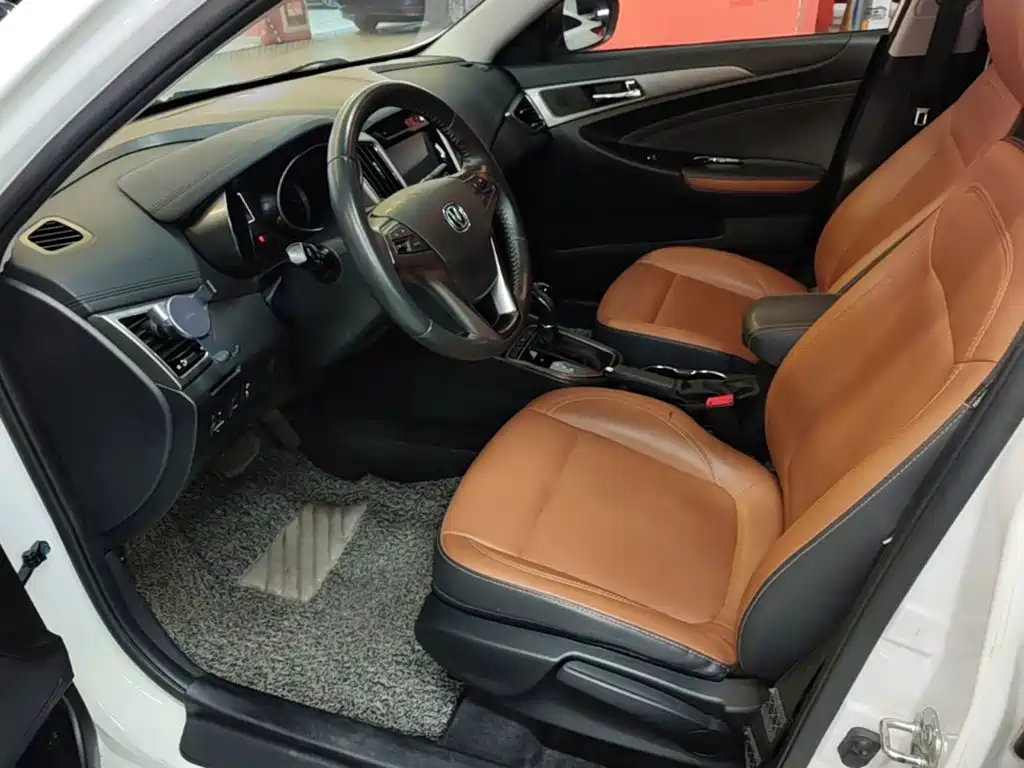 Changan Eado XT 2016 2016 1.6L GDI Auto Edge Cool