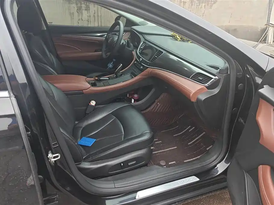 Buick LaCrosse 2018 Model 20T Elite Edition фото 7