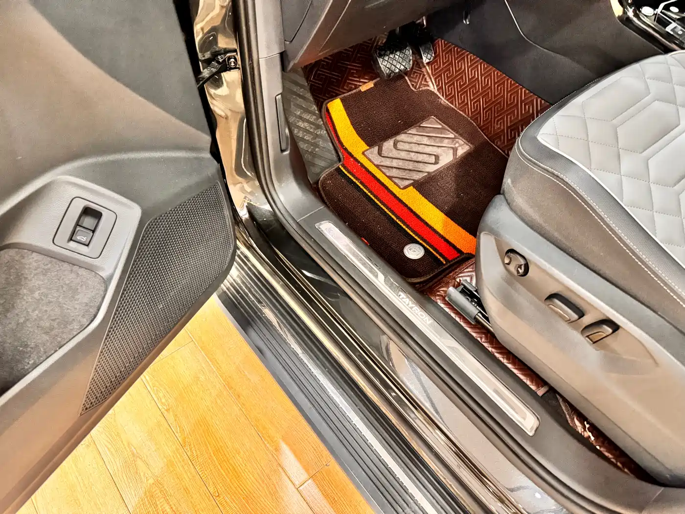 Volkswagen Tayron 2024 380TSI 4WD R-Line High Performance фото 13