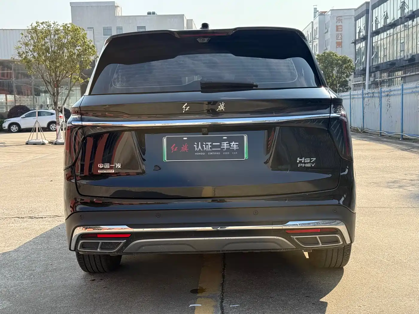 Hongqi HS7 PHEV 2024 2.0T PHEV 4WD Flagship Edition 6-seater фото 5