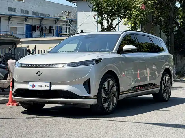  Dongfeng Yipai eπ008 2025 636Ultra Pure Electric 5-Seater
