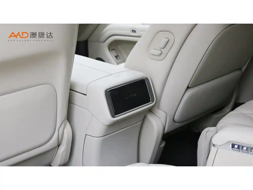 AITO Wenjie AITO M9 2025 Extended Range Ultra 52kWh 6-Seater фото 9