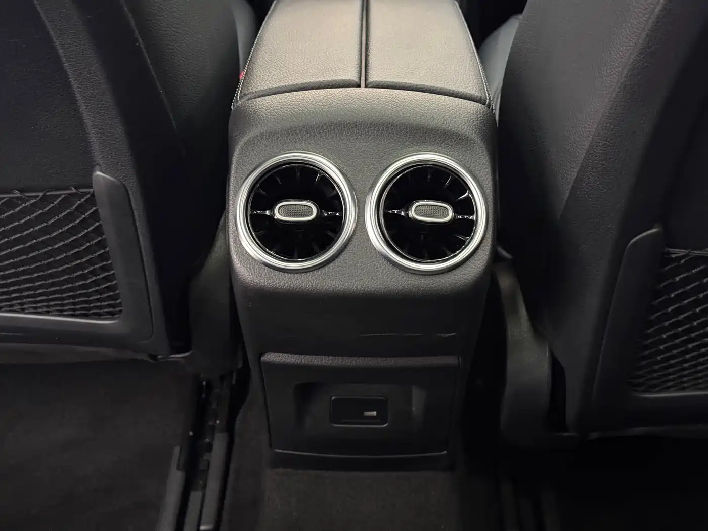 Mercedes-Benz A-Class 2021 A 200 L Sport Sedan Dynamic Type фото 22