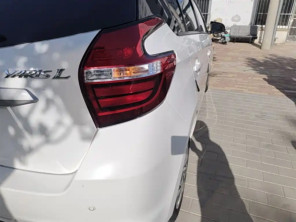 Toyota YARiS L Zhi Xuan 2019 1.5E CVT MeiDong Edition China VI фото 8