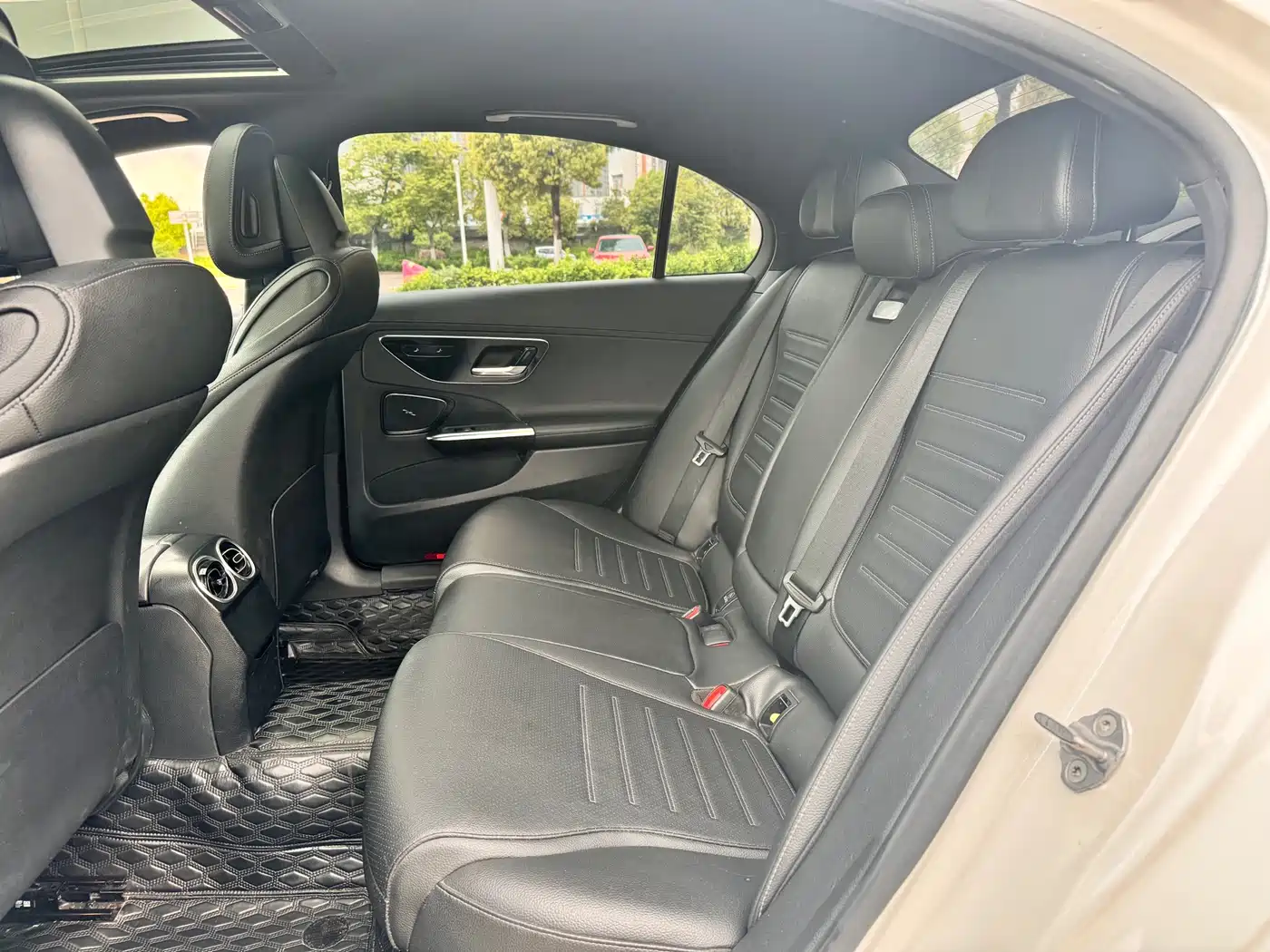Mercedes-Benz C-Class 2022 C 200 L Sport Version фото 19