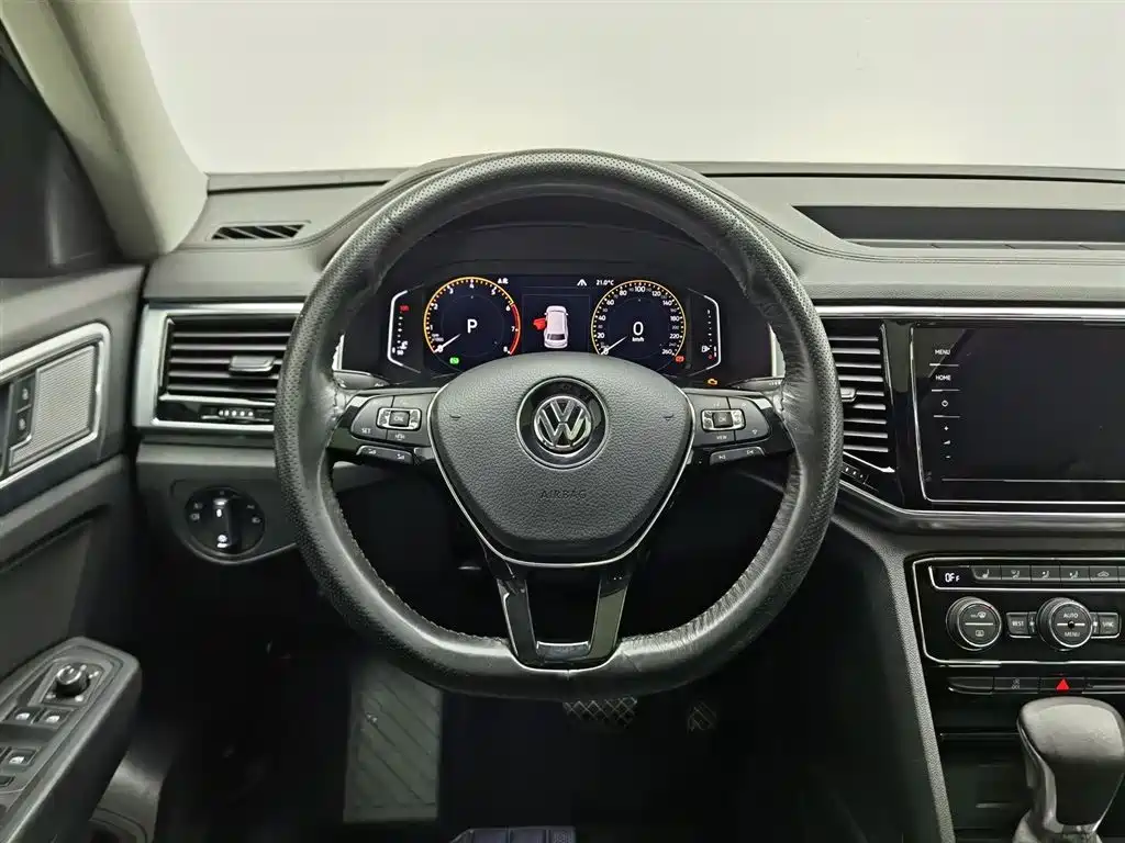 Volkswagen Teramont 2020 380TSI 4WD Luxury Edition China VI фото 11