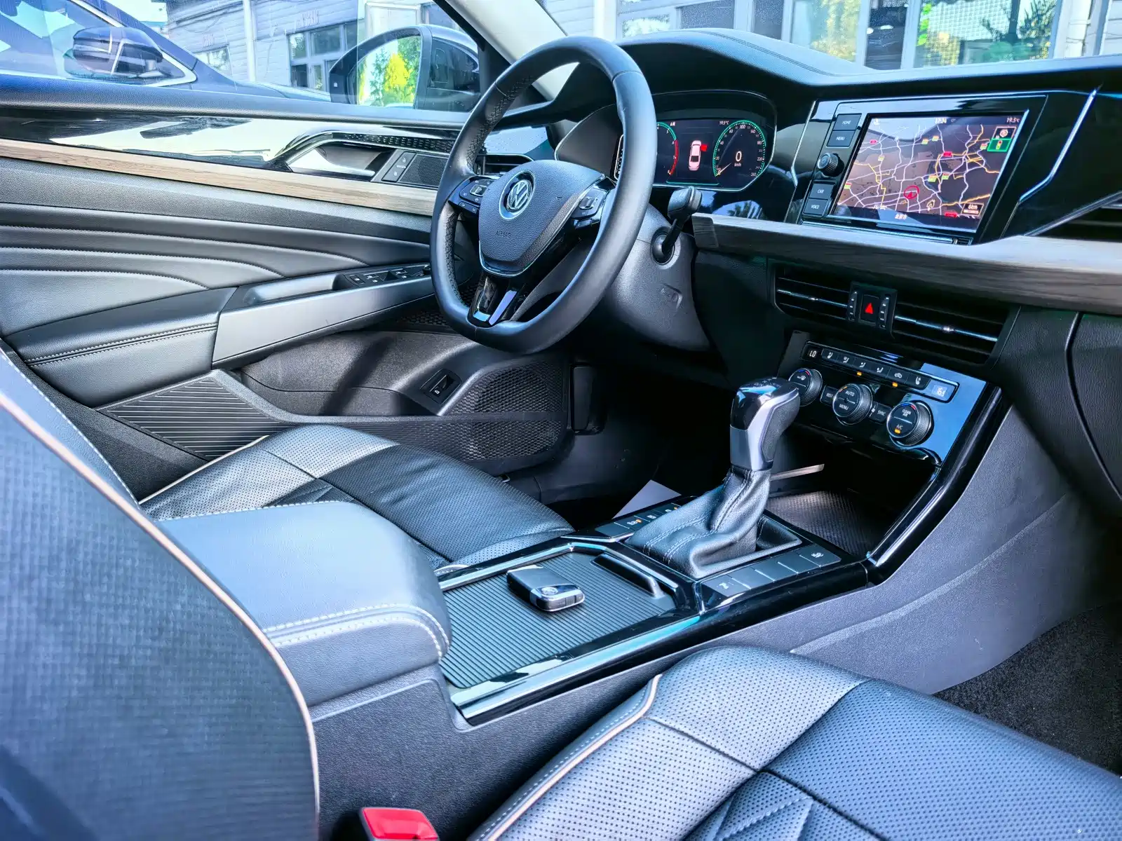 Фото 7 - Volkswagen Passat