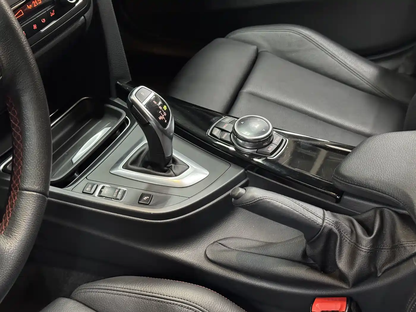 BMW 3 Series (Import) 2013 328i Sport Design Package фото 12