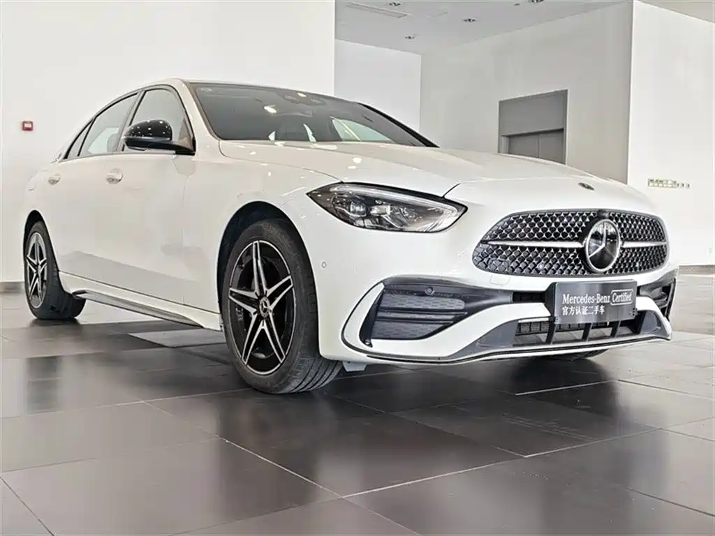 Mercedes-Benz C-Class 2024 Facelift III C 260 L Night Sport Edition фото 6