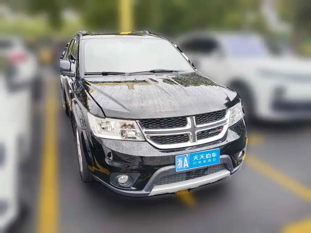 Dodge Journey 2013 2013 Model 2.4L 2WD Premium Edition