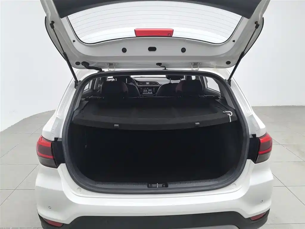 Kia KX CROSS 2017 1.4L AT GLS фото 16