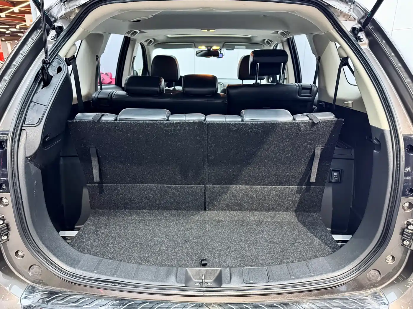 Mitsubishi Outlander 2019 2.4L 4WD Deluxe Edition 7-seater China V фото 25