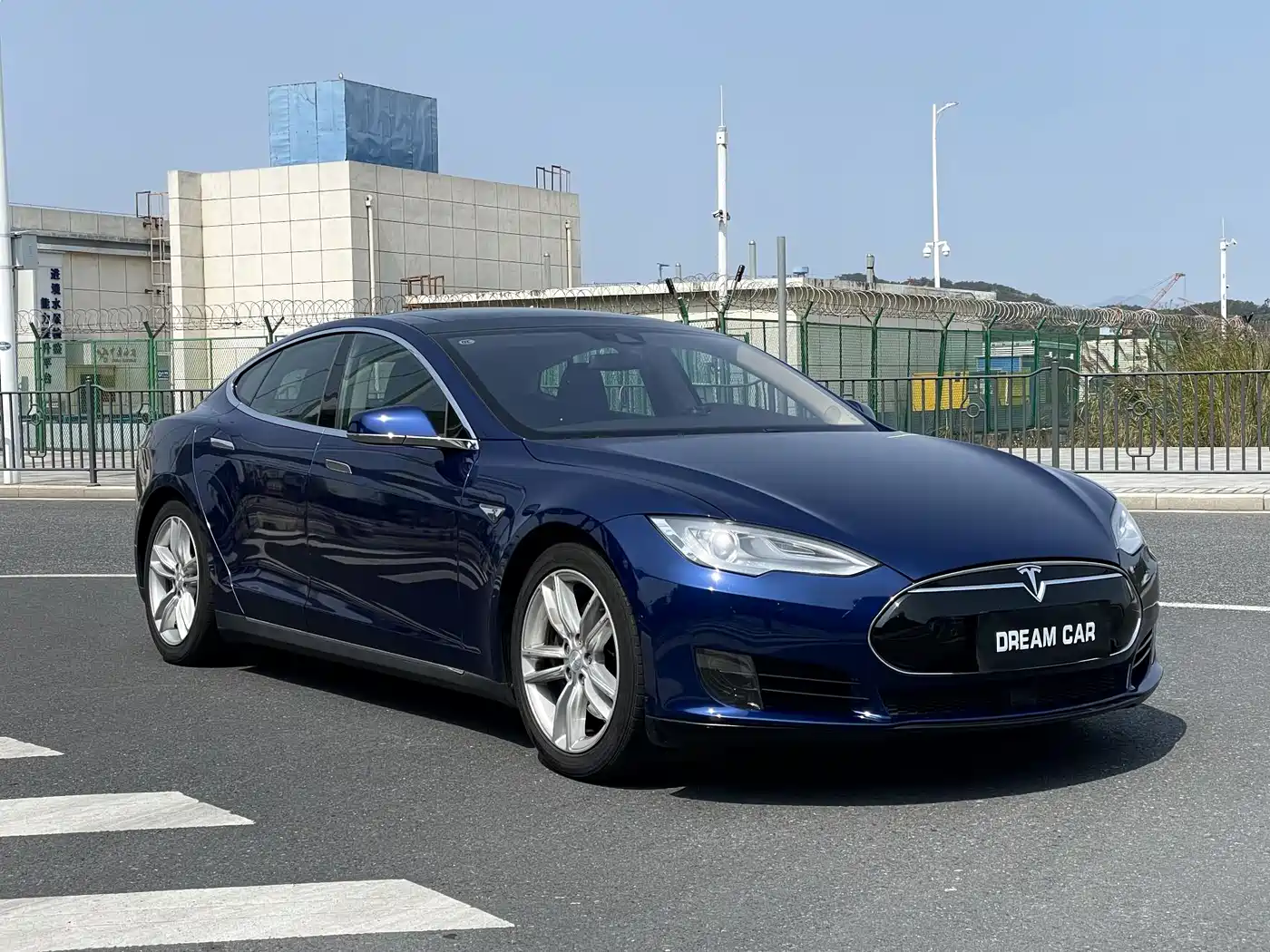 TESLA MODEL S