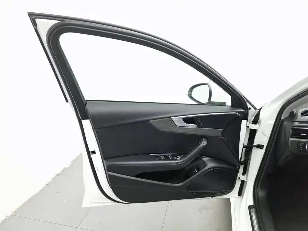 Audi A4L, миниатюра 8