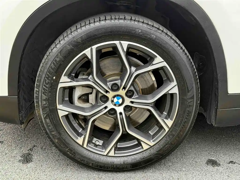 BMW X1 2020 sDrive25Li Leading Model фото 8