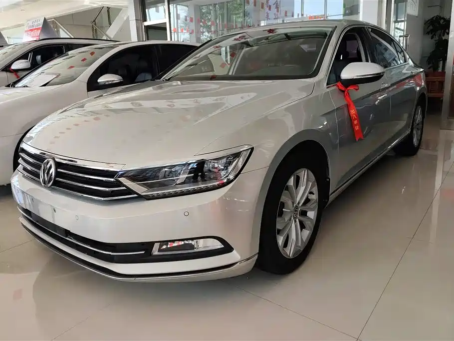 Volkswagen Magotan 2018 Facelift 330TSI DSG Luxury