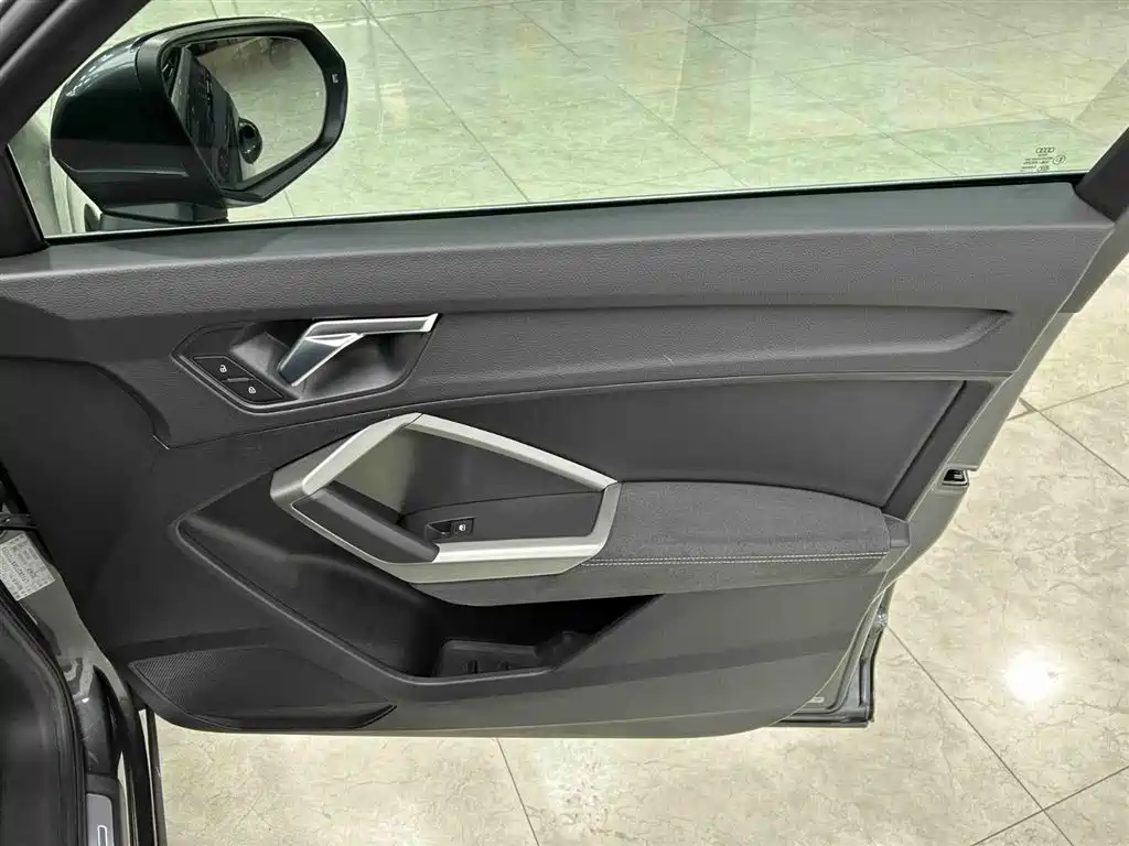Audi Q3 2022 35 TFSI Fashion Dynamic фото 12