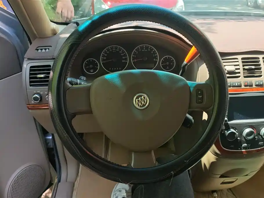 Buick GL8 2013 2.4L Executive Edition фото 15