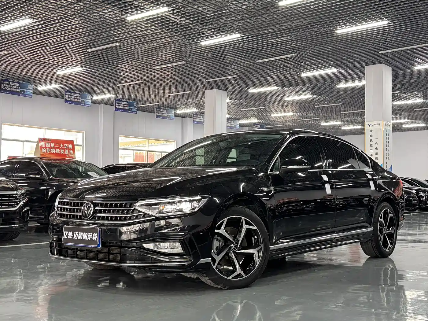 Volkswagen Magotan 2023 Model 2 Million Commemorative Edition 330TSI DSG Luxury