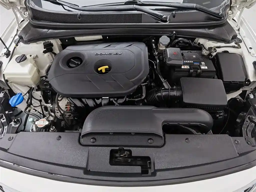 Hyundai Mistra 2016 1.6T Automatic Smart GLS фото 6