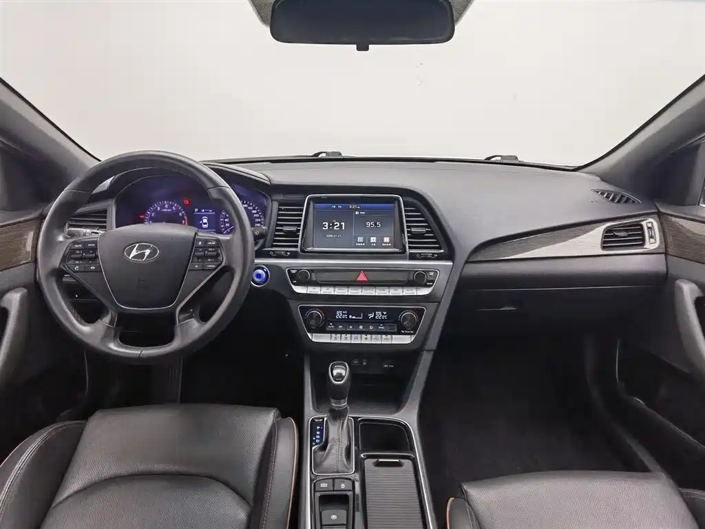 Hyundai Sonata 2018 1.6T GLS Smart China V фото 5