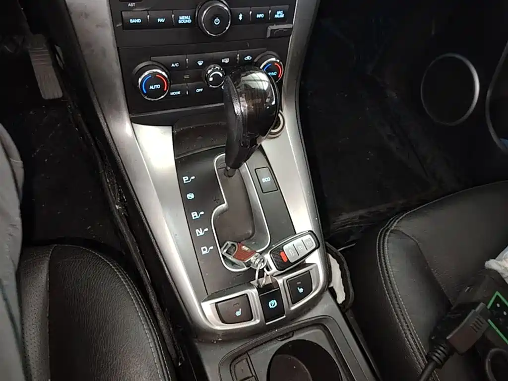 Chevrolet Captiva 2017 2.4L 4WD Flagship Edition 7-Seater фото 14